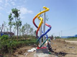hj1738 不銹鋼雕塑-針線之魅_青島國(guó)際服裝城不銹鋼雕塑、石雕、玻璃鋼雕塑_濱州宏景雕塑有限公司